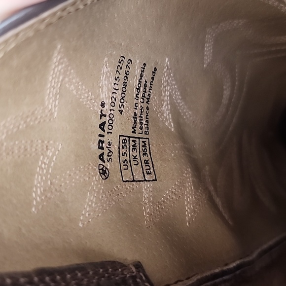 NEW! ARIAT Style 15725 Heritage Boots Dark Brown Distressed Size 5.5 - Picture 9 of 13